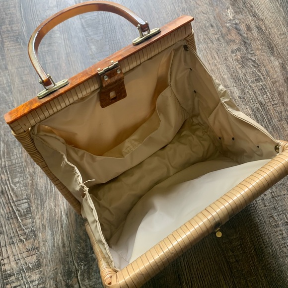 vintage straw bag! - Picture 3 of 3